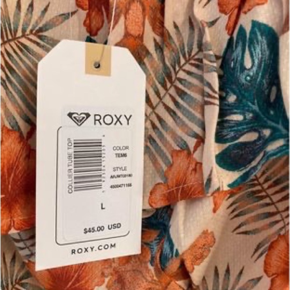 Brand new tags on Roxy outfit L top and M bottoms super cute!